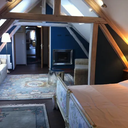 Bed & Breakfast Chateau Du Mesnil